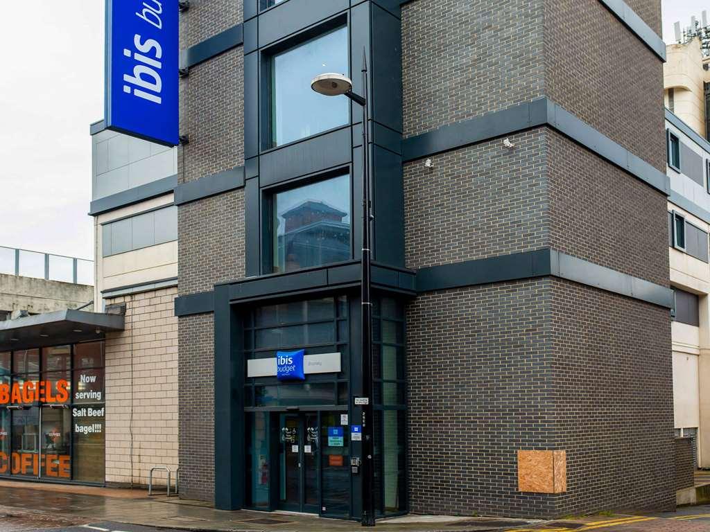 Ibis Budget London Bromley Exterior foto