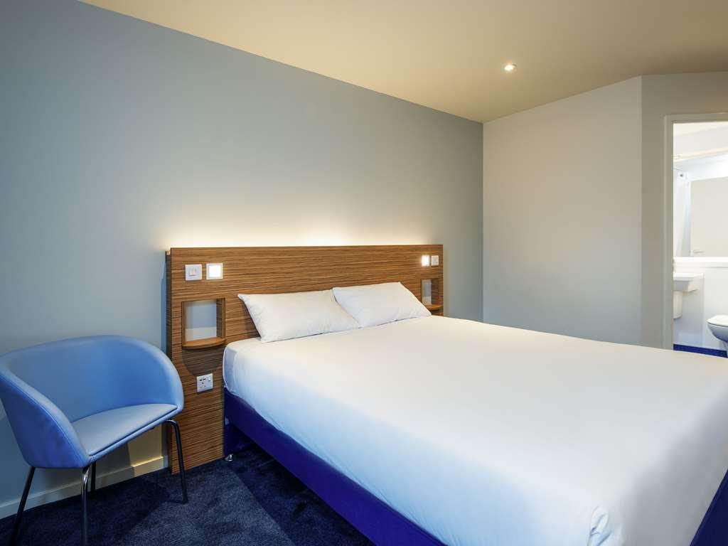Ibis Budget London Bromley Exterior foto