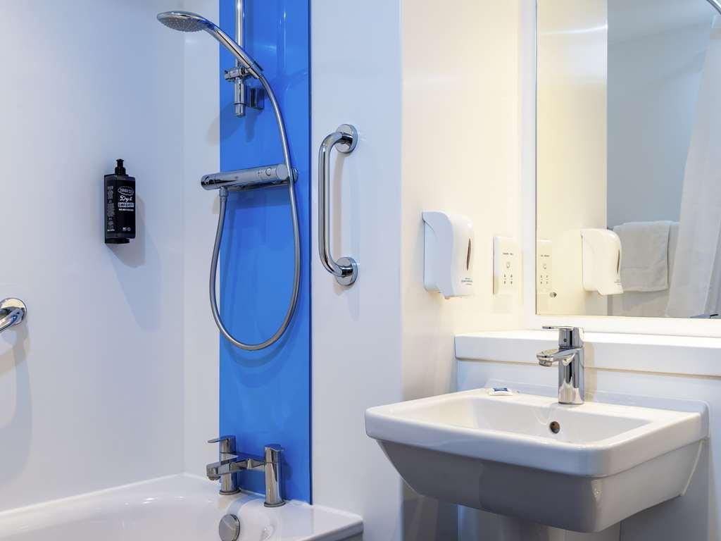 Ibis Budget London Bromley Exterior foto